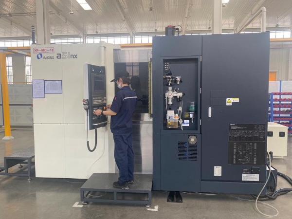 日本牧野臥式加工中心<br>Japan Makino horizontal machining center